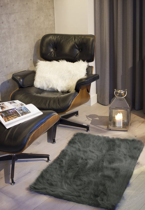 2' X 3' Black Faux Sheepskin Animal Print Washable Area Rug